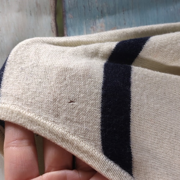 Gap Striped Sweater - Picture 3 of 4